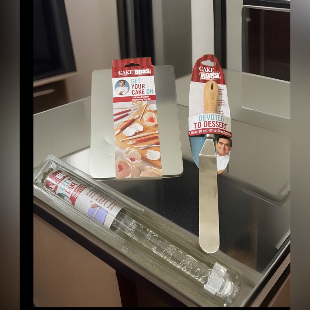 CAKE BOSS Lot Offset Icing Spatula Fondant Decorating Kit & Embossed Rolling Pin